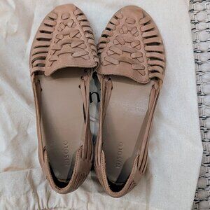 Nisolo Women's Huarache in Almond